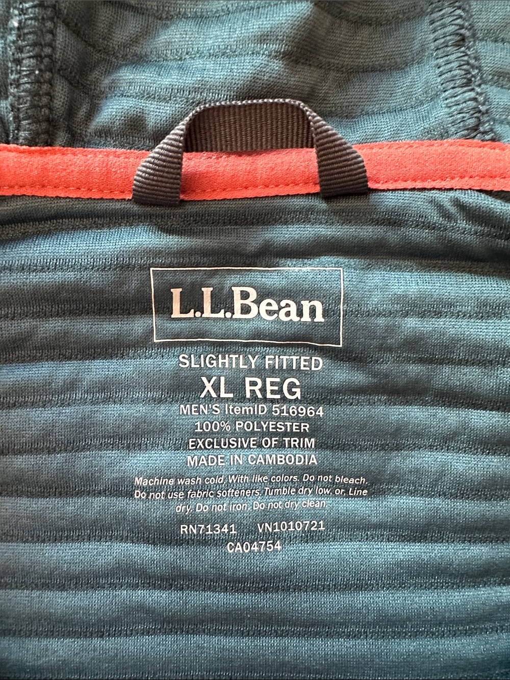 L.L. Bean Pull-Over - Picture 2 of 3